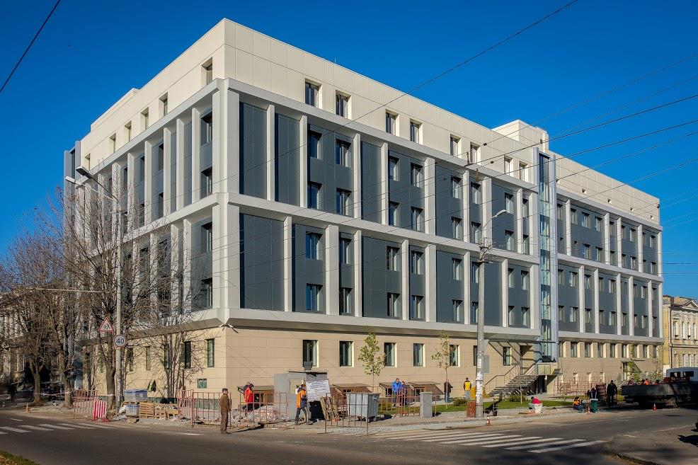 Резніченко: будівництво хірургічного корпусу Центру матері і дитини в Дніпрі на фініші